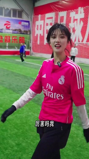 Ra sân là phải xinh tươi #leesport #hotgirldabong #trangphucthethao