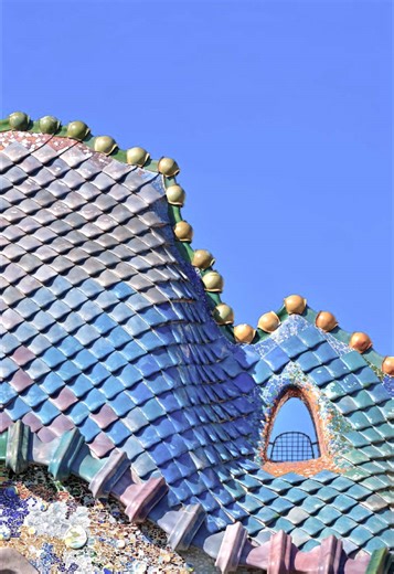 Antoni Gaudí: Nature-Inspired Architecture