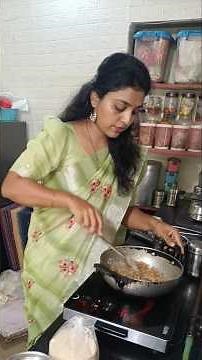 उकडीचे मोदक 😋#ukdichemodakrecipe #recipe #marathirecipe #aishwaryamane