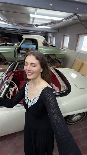 Feel the vibe 🥰 with a classic car and a Turkish song #mercedes190sl #190sl #Classiccar #mercedes #oldtimer