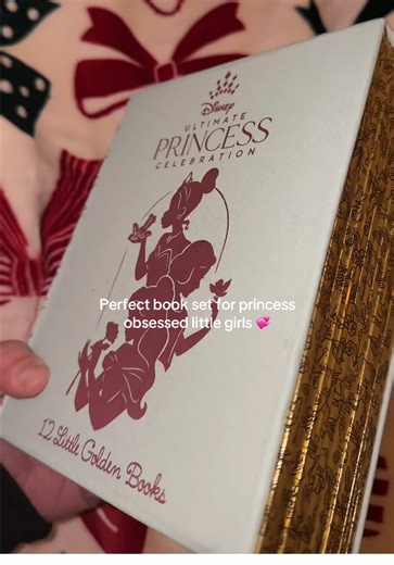 Princess book set with all the classics! Perfect for the little ones that love princesses 👸✨📚 -limited stock available #disney #disneybooks #books #disneyprincess #childrensbooks