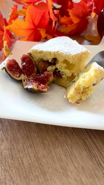 Soft Fig and Ricotta Cake
