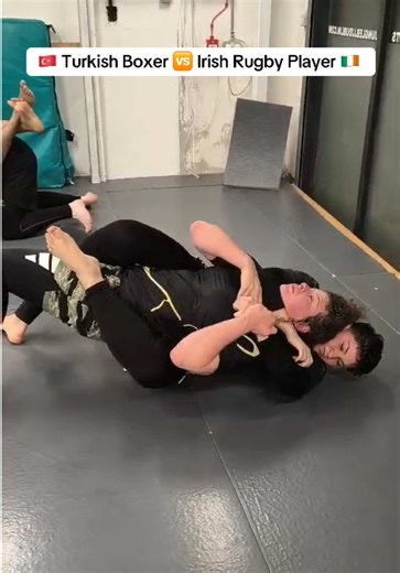 Brazilian Jiu-Jitsu Match: Turkish Boxer vs Irish Rugby Player