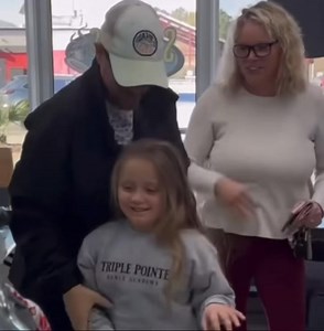 We are doing it again this year for the month of December! Dance your way into the restaurant and get 10% off your meal!!! Share our post and tell your friends. **See store for more details. We do not own the rights to this music. | Sarah's Kitchen