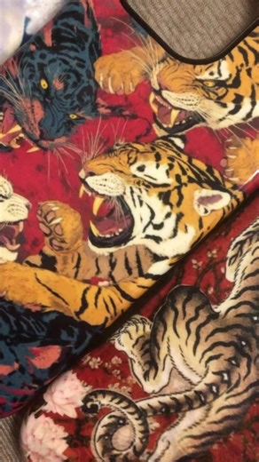 Vintage Chinese Tigers Phone Case for iPhone 16 Pro Max