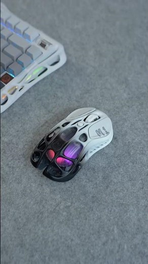 The Game-Changing M1 Pro Gradient Black Mouse Revealed! gravastar #gravastarmercury #mercurym1pro