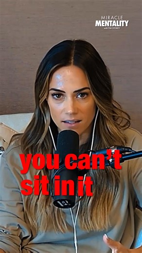 How do you move from pain to purpose with honesty and grace? I sat down to talk with Jana Kramer, who teaches others how to do exactly that. Jana Kramer is an award-winning actress, country music artist, and New York Times bestselling author. In this episode, she talks about how to get up and make your way through the woods. Life can have its dark moments, but with the right tools, you can learn how to stay on the path without getting lost in the woods. Peace isn’t found in perfection. It’s foun