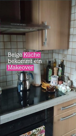 Der Kampf mit Klebefliesen 💪😠 #kitchenmakeover