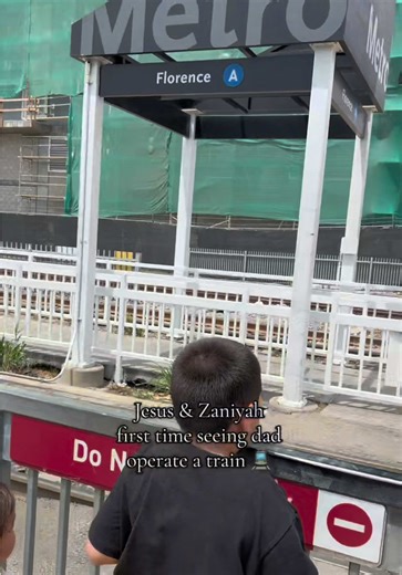 Honestly this was my proud father moment 🥲🙏🏻🫡 #metrolife #mtametro #metro #blueline #Aline