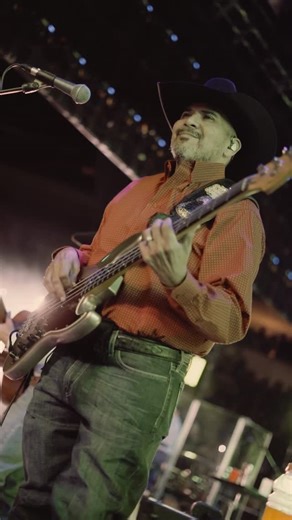 INTOCABLE on Instagram: "Que gran noche en Austin,Tx. Enserio que pusieron mucho corazón y sentimiento 🙌🏻 #intocable #antologiatour #Austin #texas #gracias"