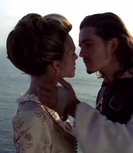 Will and Elizabeth Pirates of the Caribbean Kiss