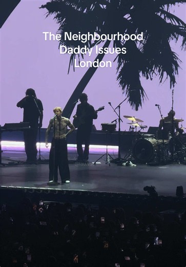 The Neighbourhood - Daddy Issues live at Wembley London (2026)