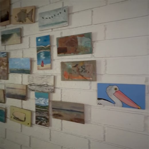 coorong.life on Instagram: "Artist in Residency : accommodation and studio to create and reconnect with nature and your practice in the Coorong.Life art residency apt! Just under 2Hrs from Adelaide. Date: Friday 30th Jan Arrive 4pm Depart 11am Friday 6th Feb how to enter: *like our page *check your diary to confirm you can come on the above dates *tag yourself - only if you can make it here. (that’s it) you in the draw! **share on your story and **tag us *google us for location *website in bio l