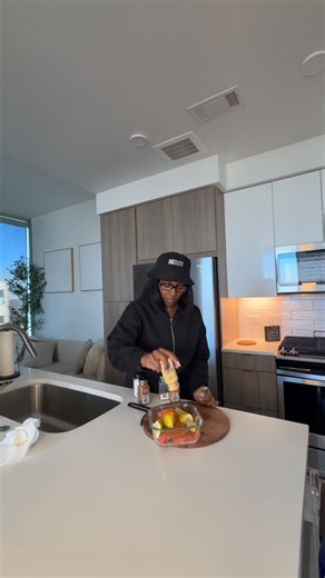 Nathalie Nicole Smith on Instagram: "I don’t have time to cheat. My goals demand full focus. Last year I didn’t really set clear goals, this year I am setting goals and sticking with them. Seriously, if you want something that lasts, you can’t shortchange the process. Every day, I remind myself to make a decision, die to my impulses, and stay committed. Of course I stumble. Of course I fall short. But speaking over myself and affirming that I deserve the very best keeps me moving closer to my go