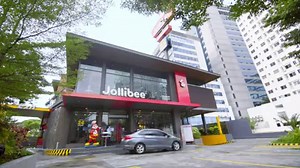 28K views · 774 reactions | Craving for your Jollibee favorites? Drive-thru in any of our 390 plus stores nationwide and bring home the perfect meals for a joyful family time. We practice strict safety measures from ordering and payment to preparing and receiving your food! #SafeAtAngSaya #IngatAngat | Jollibee | Facebook
