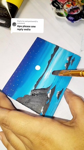 Exploring Acrylic Art Techniques and Tips