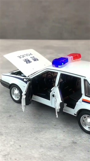 Chinese Police Car Scale Model | Detailed Miniature Review 🚓Rare Police Car Diecast Model | Realist