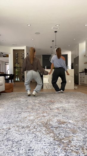 tiktok has us out here doin full on choreo 😅