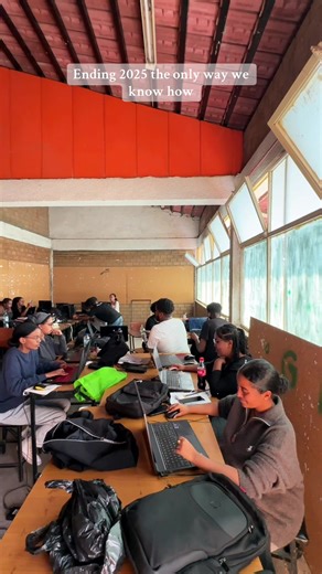 This escalated quickly 💻📐🎶 #architecture #seniors #latenightwork #unityuniversity #fyp @MIRACLE @hermic1251 @🌷የአብ-ስራ🌬 @ROBINA⅓ @fiker @Covi Mike♡ @BAZVLOG @JOSSSSSS BEAUCERON @Ruth Arega🇪🇹