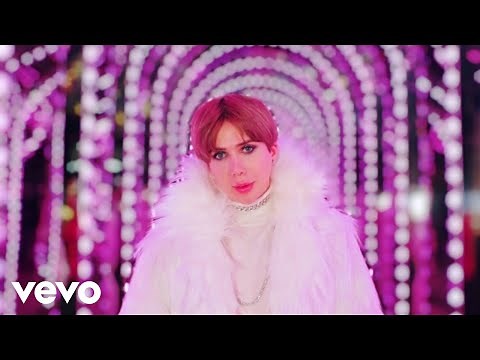 Oli London - Christmas In Korea