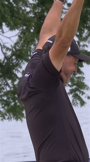 Phil Mickelson Unbelievable Shot