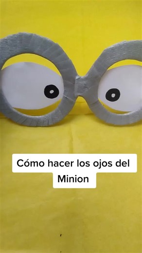 Cómo hacer los ojos de la piñata de Minion