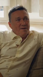 Dneska nebude ani krátký, ani dlouhý program! 🤣 Vypadá to, že Ilonku opravdu bolí hlava... 🤕 Nový díl Kamarádů sledujte už dnes ve 20.15 na Primě! 🧡 | Prima