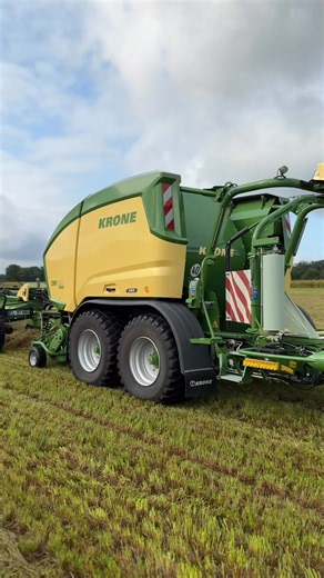 6.2K views · 57 reactions | Krone has also launched its BaleTrain rake and baler combination. It uses a reworked Swadro TC880 Pro which runs ahead of the new ComPack CV150 XC combi baler wrapper. Will we see one arrive on Irish shores do you think? | Irish Farmers Journal Machinery & Vintage | Facebook