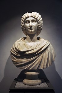 How a Baltimore Hairdresser Became a World-Renowned “Hair Archaeologist” of Ancient Rome