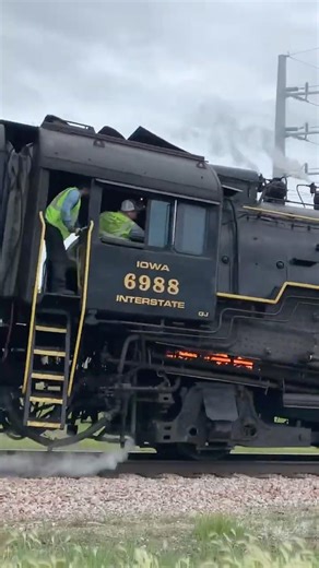 IAIS QJ 6988 Racing Through West Liberty Iowa
