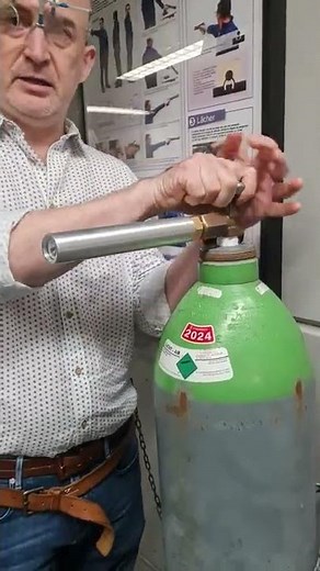 How to fill an air pistol cylinder with an air tank (scuba tank)