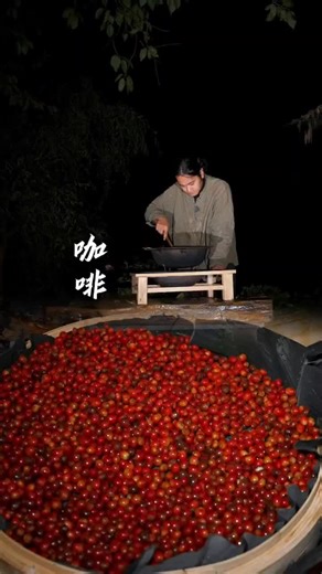 Firewood-fired kettle, spring water brewing—this