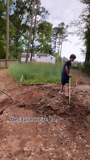 Day 4: Leveling up my dream walkthrough garden, one scoop at a time! 💪 Creating a solid foundation for my raised garden beds is the key to success for the diy project, ensuring optimal plant growth and water distribution 🌱💦 #dreamgarden #raisedgardenbeds #gardeninspiration #outdooroasis #backyardgarden #gardendesign | Gray Cedar Home
