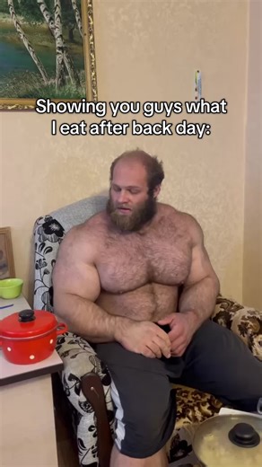 Try to guess how many calories in one meal. - Code: SMAEV1 for all @BuckedUp supplements! - #gymtok #bodybuilding #food #bulking #andreysmaev