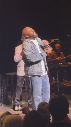 Anthony Evans on Instagram: "It’s all about making memories with #family! When given the chance to jump on stage and sing one of my dad’s favorite songs with his favorite group of ALL TIME, I couldn’t resist! @thetemptations"