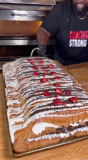 Brick-Thick Strawberry Oreo Toaster Strudel Recipe
