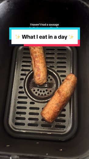 Lots of free ingredients meaning a low cost day of eating 🍽️ #frugalliving #cheapskate #cheaptok #budgetmeal #cheapfood