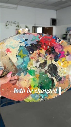 Custom paint palette for one of my seniors🎨🎓 #paintpalette #resinart #painter #graduationgift #art