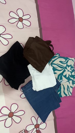 Cómo combinar colores con la ropa que ya tienes en tu clóset 💛✨ Neutros, monocromáticos y color básico… fácil y aesthetic. Si quieres más tips de moda, dime y te hago la parte 2 👗💬 #moda #outfitss #tipsdemoda #fashiontiktok #lookdeldía