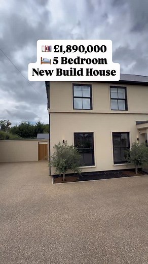 6.7K views · 713 reactions | Today we tour a £1,890,000 five-bedroom new build home spanning approximately 4,600 sq ft in Warlingham, Surrey. Developer: @birchconstruction_surrey_ltd Watch the full tour on our YouTube channel. #propertylondon #newbuildhomes #newbuildhouse #housetour | Property London | Facebook