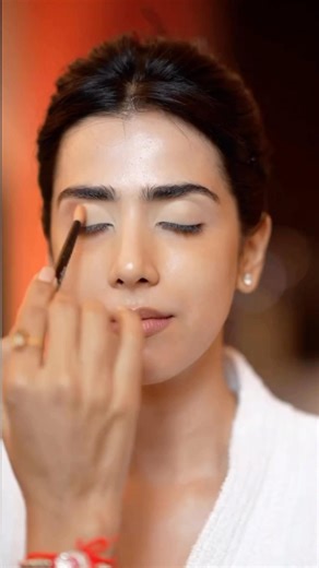 Eye makeup tutorial? #wedding #makeuptips #weddingbeauty #makeup