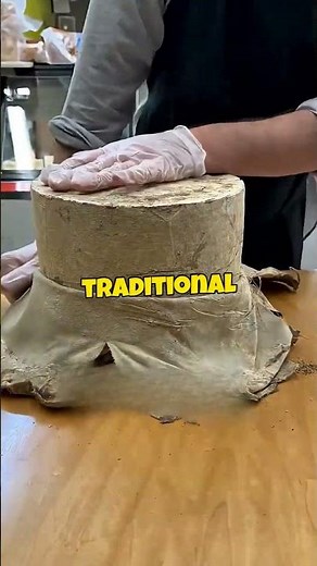 Would you eat this 'rotten' cheddar? 🧀🤢 #FoodFacts #Cheese