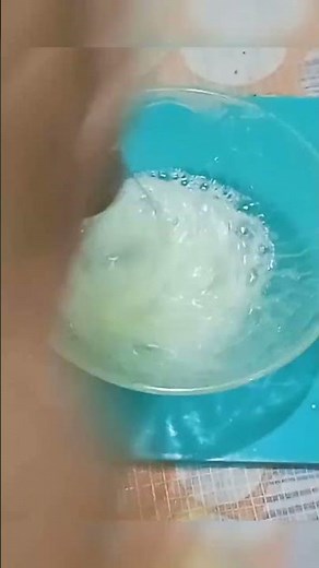 egg whites stiff peak with hand whisk in 3 mins for soft and spongy cake