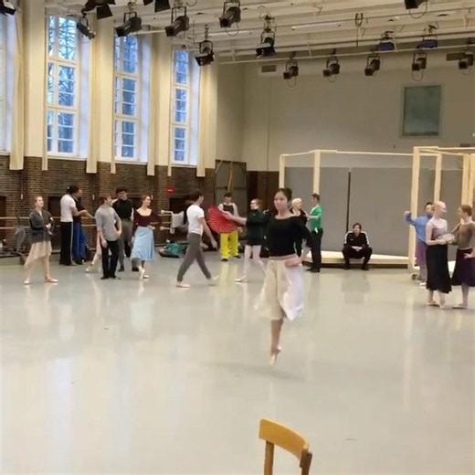 Madoka Sugai - Kitri’s variation from Rudolf Nureyev’s “Don Quixote” rehearsal (Hamburg Ballet)