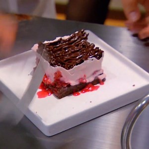 Who's tried the classic Canadian Nanaimo Bar? | MasterChef World