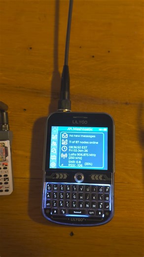 Meshtastic Devices 900 Mhz comms #radio #hamradio #ism #public #emergency #hiking #outdoors #mesh