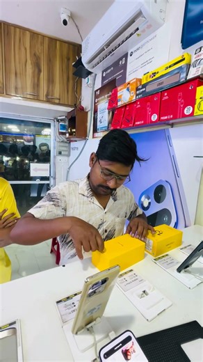 Realme 13 pro 💥💥💥 #youtube #ytshorts #trending #love #youtubeshorts #yt #unboxing #youtuber