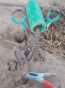 No Voilence its a Rubber Snake this video just entertainment purpose Please subscribe to me