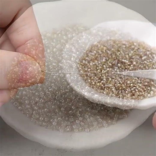 MIYUKI Round Rocailles Beads, Champagne