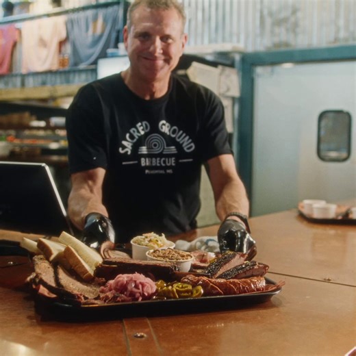 Mississippi is emerging as a top culinary destination in 2026, offering a diverse and authentic food scene rooted in heritage and driven by innovation. From historic Delta tamales and fresh Gulf seafood to chef-led seasonal menus and a growing craft distillery landscape, the state delivers memorable dining experiences in every region. With strong regional identities, local sourcing, and storytelling at the heart of its cuisine, Mississippi continues to attract travelers seeking flavor, culture,